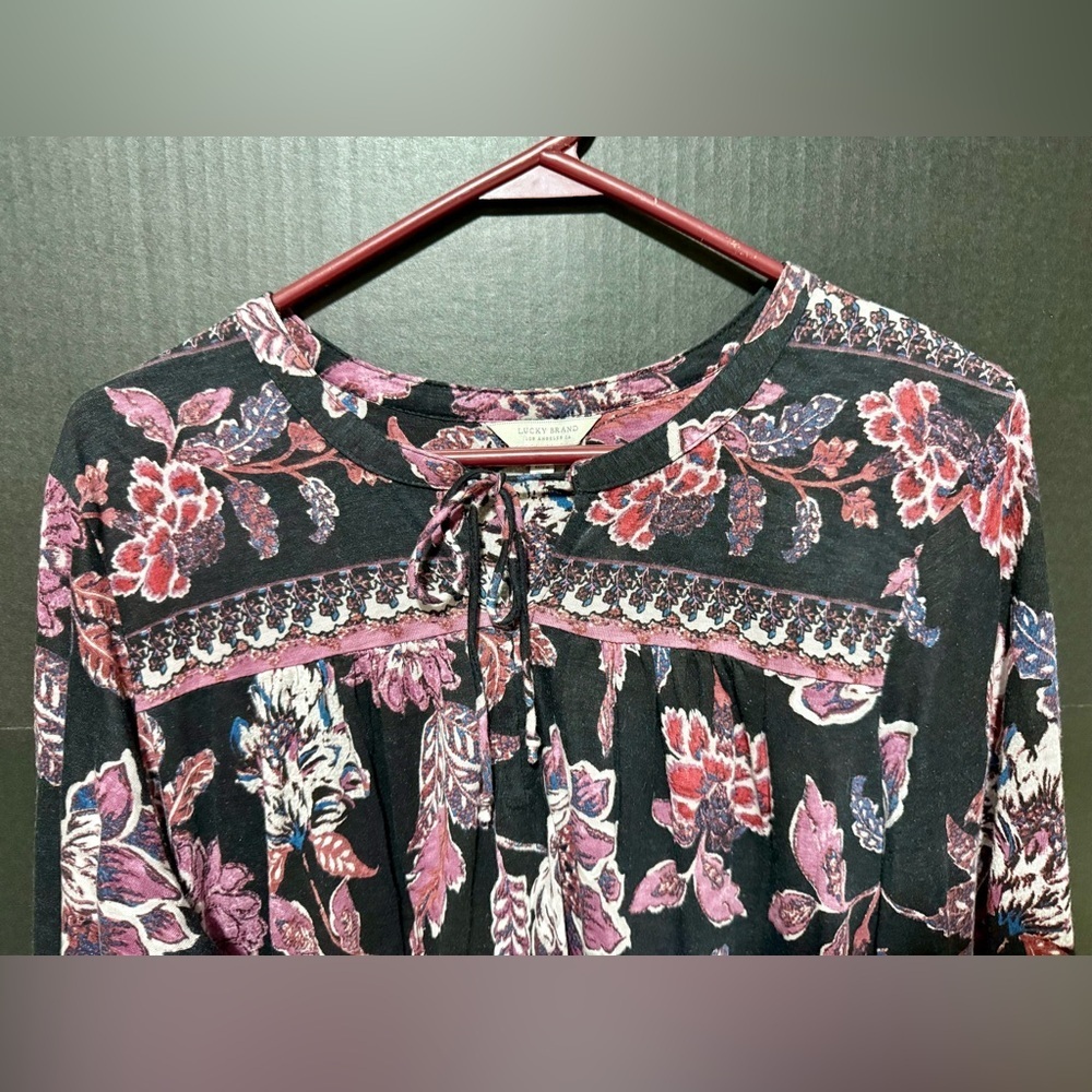 🧌Lucky Brand Coquette Floral 3/4 Bell Sleeve Tunic - Picture 9 of 11